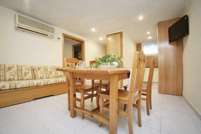 Rentalmar Los Peces Salou Exterior foto